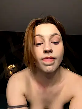 Snapshot of Camilla_Railian chatting on 11.18.25 Camilla Railian online show from 11.18.25