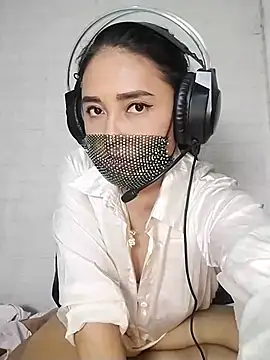  Shimmerlyn  online show from 03.02.25