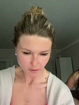 AngelMiaM online show from 05.21.26