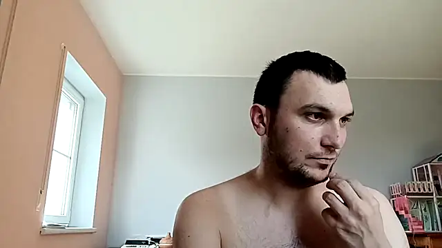 Snapshot of homass3 chatting on 10.24.25 homass3 online show from 10.24.25