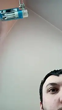 Snapshot of homass3 chatting on 12.15.25 homass3 online show from 12.15.25