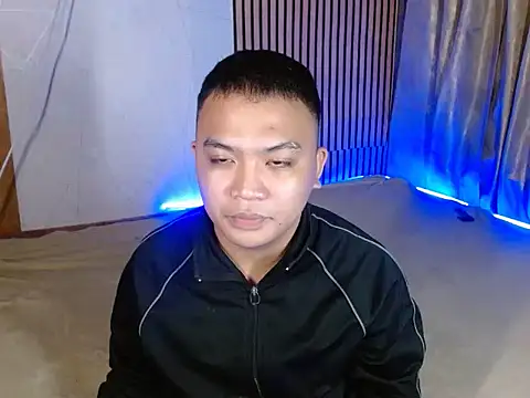 Snapshot of xsweetasian69x chatting on 12.28.24 xsweetasian69x online show from 12.28.24