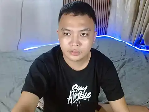 Snapshot of xsweetasian69x chatting on 01.09.25 xsweetasian69x online show from 01.09.25