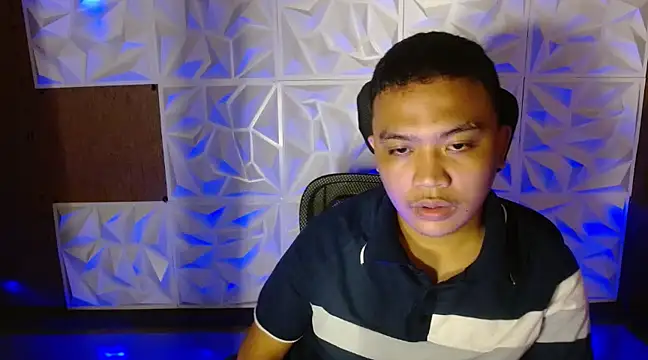 Snapshot of xsweetasian69x chatting on 03.15.25 xsweetasian69x online show from 03.15.25