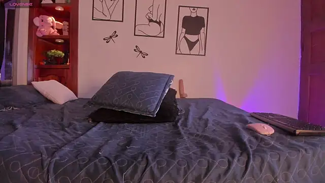 MarStonee online show from 02.22.25