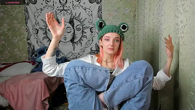 Cutie Adelia online show from 01.14.25