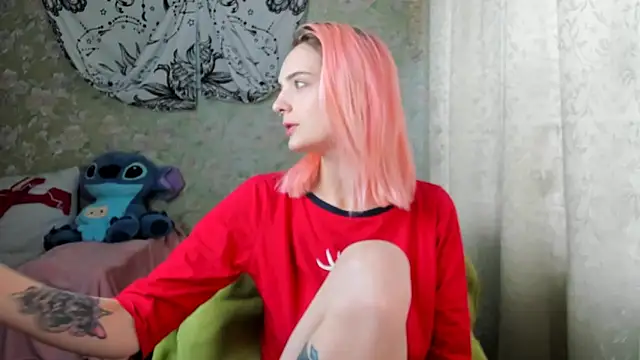 Cutie Adelia online show from 01.20.25