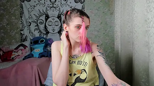 Cutie Adelia online show from 03.21.25