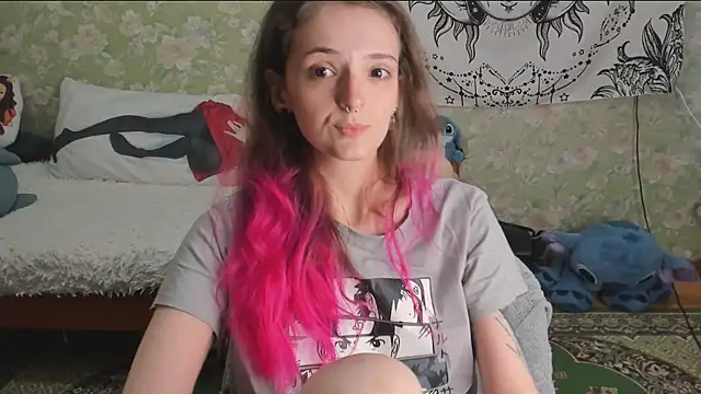 Snapshot of Cutie_Adelia chatting on 07.28.26 Cutie Adelia online show from 07.28.26