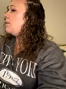 AuroraSummers online show from 11.17.25