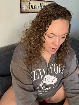 AuroraSummers online show from 01.12.26