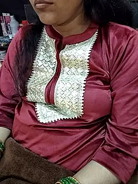 Snapshot of Diya_143 chatting on 01.15.26 Diya 143 online show from 01.15.26