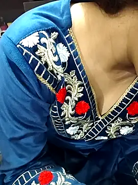 Snapshot of Diya_143 chatting on 01.17.26 Diya 143 online show from 01.17.26