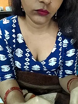 Snapshot of Diya_143 chatting on 02.05.26 Diya 143 online show from 02.05.26