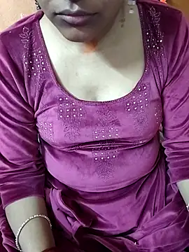 Snapshot of Diya_143 chatting on 02.26.26 Diya 143 online show from 02.26.26