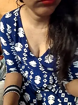 Snapshot of Diya_143 chatting on 02.27.26 Diya 143 online show from 02.27.26
