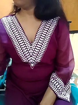 Snapshot of Diya_143 chatting on 02.28.26 Diya 143 online show from 02.28.26