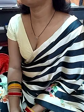 Snapshot of Diya_143 chatting on 03.22.26 Diya 143 online show from 03.22.26