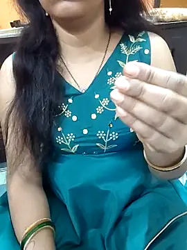 Snapshot of Diya_143 chatting on 03.31.26 Diya 143 online show from 03.31.26