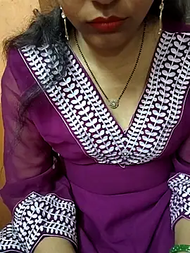 Snapshot of Diya_143 chatting on 04.05.26 Diya 143 online show from 04.05.26