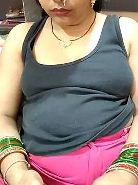 Snapshot of Diya_143 chatting on 07.14.26 Diya 143 online show from 07.14.26