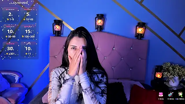 Snapshot of brenda_moris01 chatting on 11.21.25 brenda moris01 online show from 11.21.25