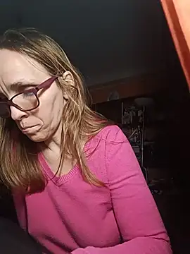 Dettybitch40 online show from 11.13.25