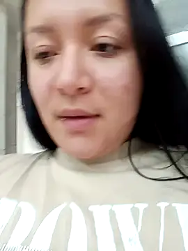 Snapshot of Arisha34 chatting on 12.25.24 Arisha34 online show from 12.25.24