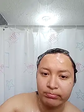 Snapshot of Arisha34 chatting on 02.13.25 Arisha34 online show from 02.13.25