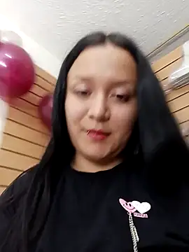 Snapshot of Arisha34 chatting on 03.18.25 Arisha34 online show from 03.18.25