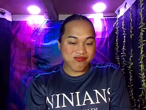 bettina love online show from 11.20.25