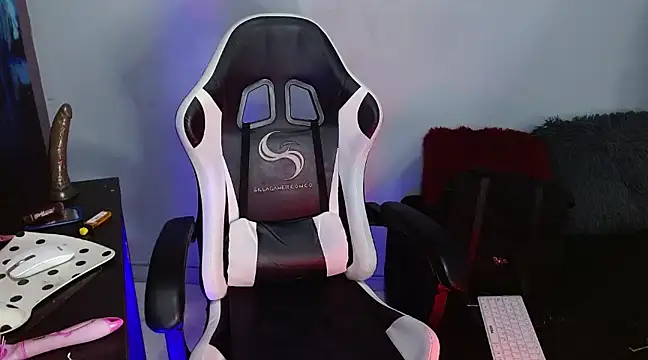 Snapshot of Ardat_Lili69 chatting on 02.03.25 Ardat Lili69 online show from 02.03.25