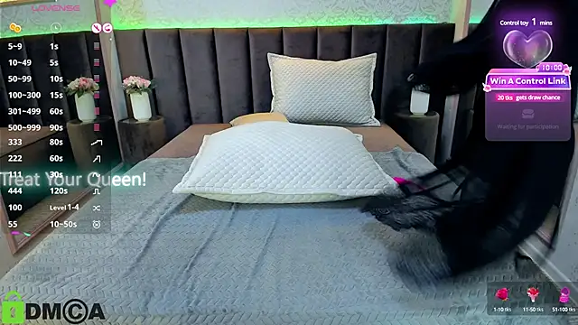 Snapshot of XLindaMilfX chatting on 01.26.25 XLindaMilfX online show from 01.26.25