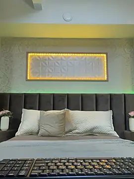 Snapshot of XLindaMilfX chatting on 02.17.25 XLindaMilfX online show from 02.17.25