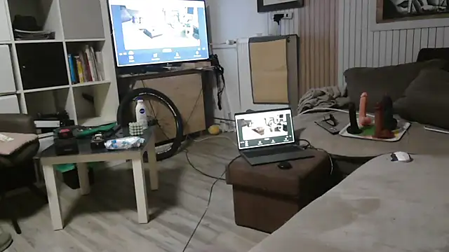 Snapshot of AnalSucht@xh chatting on 07.30.26 AnalSuchtxh online show from 07.30.26