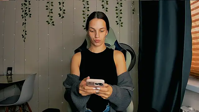 KarlaSim online show from 09.23.25