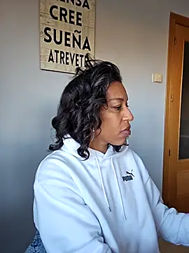 Goldenlace online show from 11.26.25