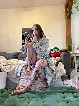 Daisy Michto Officiel online show from 01.23.25