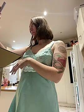 Daisy Michto Officiel online show from 02.28.25