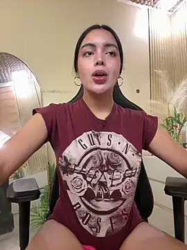 HotstuffCherrySummer online show from 04.14.26