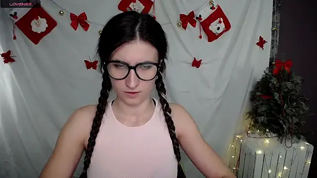 MaryEm976 online show from 12.23.24