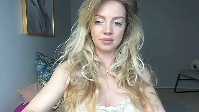 BelieveinEmliy online show from 01.12.25