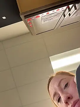 Snapshot of cinnatitties chatting on 10.30.25 cinnatitties online show from 10.30.25