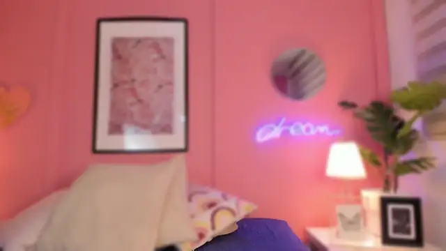 SoySaraa online show from 02.28.25