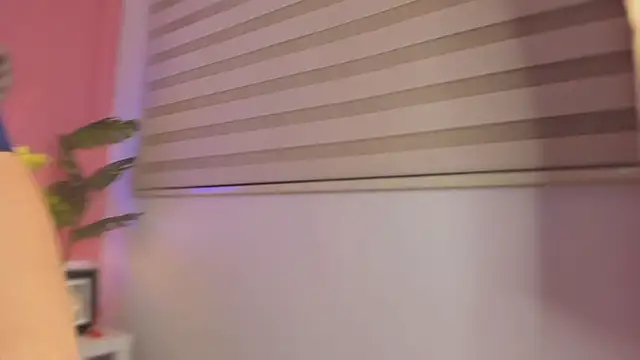 SoySaraa online show from 10.15.25