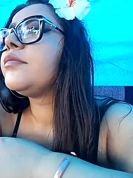 Snapshot of AriaRussell chatting on 10.31.25 AriaRussell online show from 10.31.25