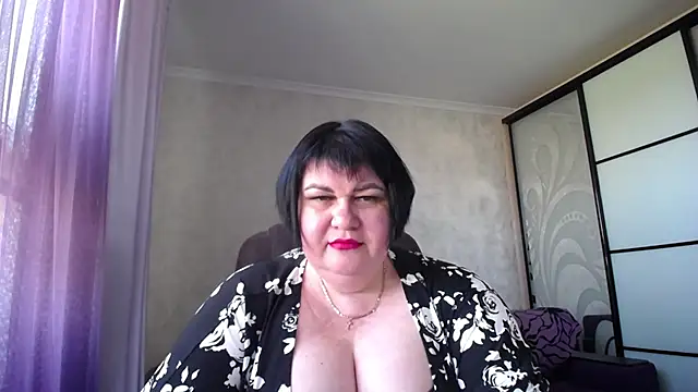 JuicyLady Di online show from 05.04.26