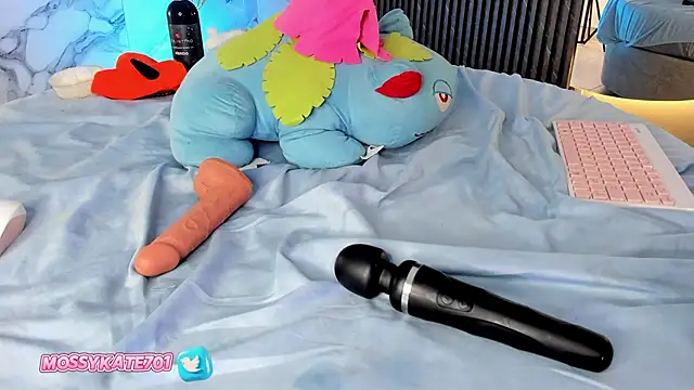 Katemoss70 online show from 01.26.25