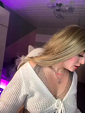 Sam Thompsoon  online show from 11.06.25