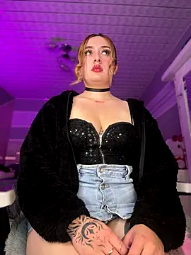 Sam Thompsoon  online show from 11.08.25